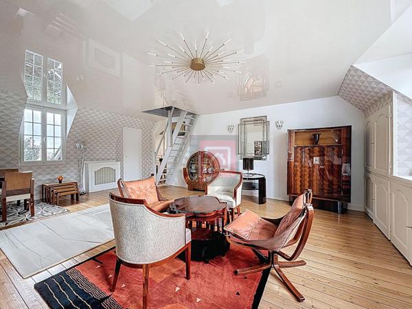 Aux portes de Honfleur avec vue sur le pont de Normandie