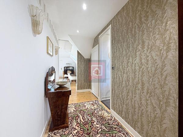 Aux portes de Honfleur avec vue sur le pont de Normandie