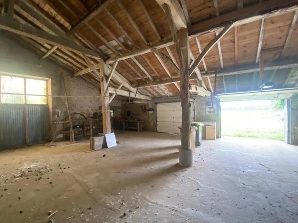 LA CHAPELLE ACHARD 85150 AVEC VUE IMPRENABLE ADORABLE FERMETTE 3 CHAMBRES A RAFRAICHIR AVEC GRANGE