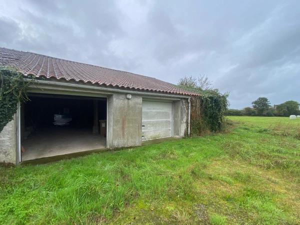 LA CHAPELLE ACHARD 85150 AVEC VUE IMPRENABLE ADORABLE FERMETTE 3 CHAMBRES A RAFRAICHIR AVEC GRANGE