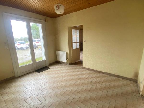LA CHAPELLE ACHARD 85150 AVEC VUE IMPRENABLE ADORABLE FERMETTE 3 CHAMBRES A RAFRAICHIR AVEC GRANGE