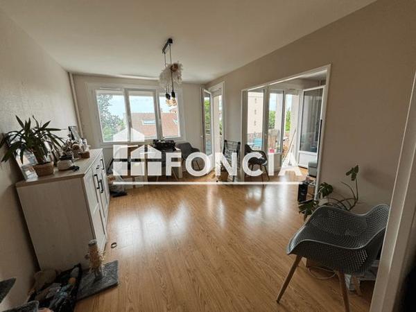 Location Appartement 3 pièces 56.5 m² - 57 RUE DE PRAGUES Guilherand-granges 07500