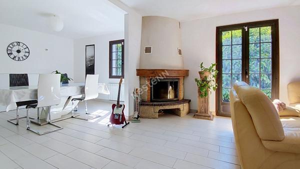 SAINT-HERBLAIN - LA BOUVARDIÈRE / Maison 6 pièces 4 chambres, garage, jardin