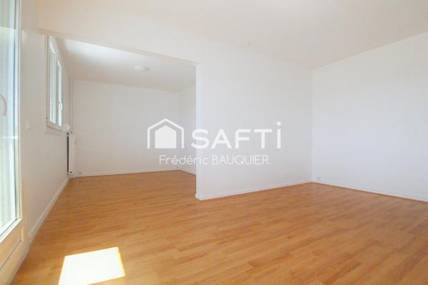 Appartement de type 4 refait à neuf.