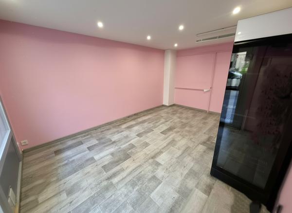 Fonds de commerce Marseille 16 m2 Vente de sucrerie et Gâteaux