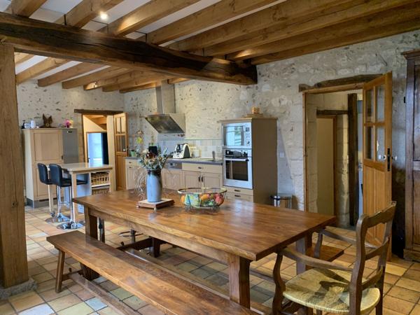 Vente Maison150 m² - 7 Pièces - VENDOME (41100)