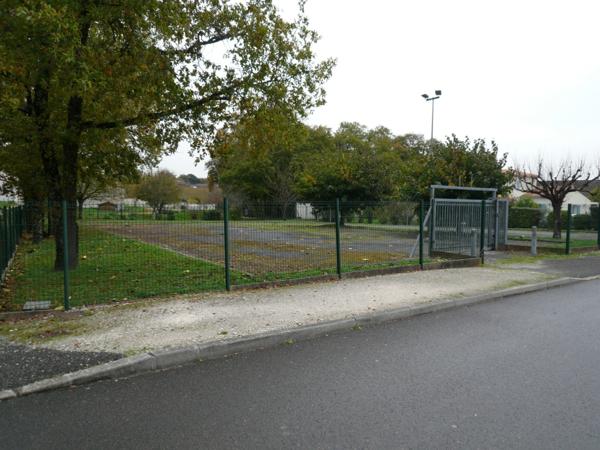 ⚜ CHATEAUBERNARD (16) Terrain à Vendre ⚜