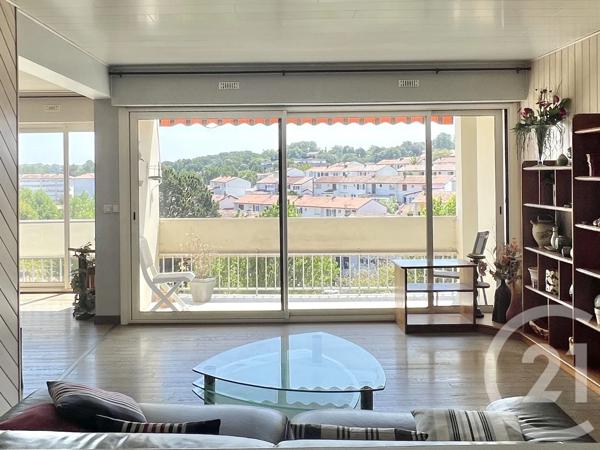 Appartement F3 à vendre  3 pièces - 63,22 m 2   BIARRITZ  - 64