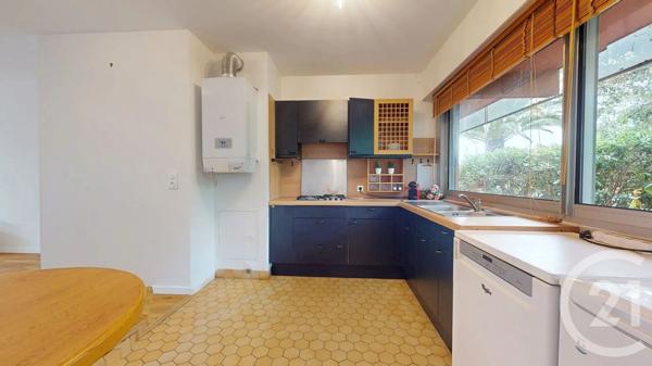Appartement F3 à vendre  3 pièces - 63,22 m 2   BIARRITZ  - 64