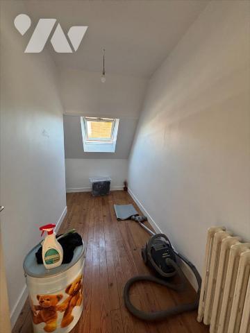 Maison de 4 pièces avec cour, idéale pour une famille ou un investissement locatif