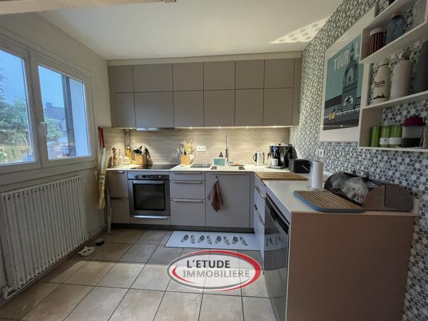 Carquefou: Maison familiale 3 chambres+bureau située à proximité des commodités