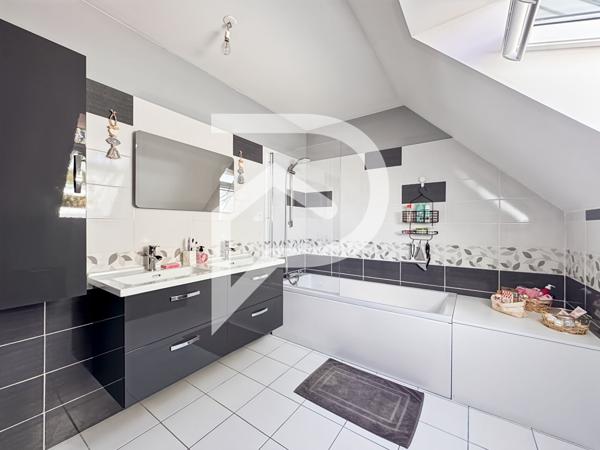 Maison 8 pièces 130 m2
