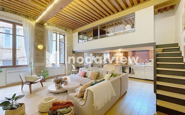 Appartement à vendre    3 pièces • 74 m2 Lyon 1