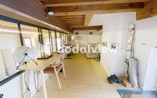 Appartement à vendre    3 pièces • 74 m2 Lyon 1