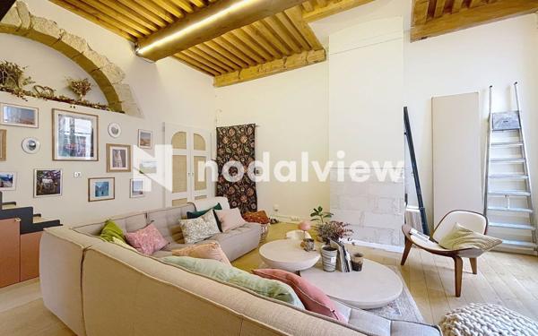 Appartement à vendre    3 pièces • 74 m2 Lyon 1