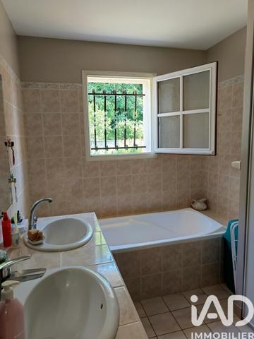 Maison à vendre 7 pièces 124 m² Chalais