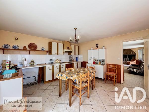 Maison à vendre 4 pièces 160 m² Saint-Hilaire-de-Lusignan