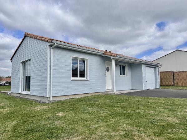 La Mothe-Achard (85150) Maison offrant 74 m2 habitables sur 608 m2 de terrain.