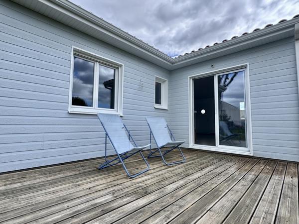 La Mothe-Achard (85150) Maison offrant 74 m2 habitables sur 608 m2 de terrain.