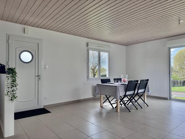 La Mothe-Achard (85150) Maison offrant 74 m2 habitables sur 608 m2 de terrain.