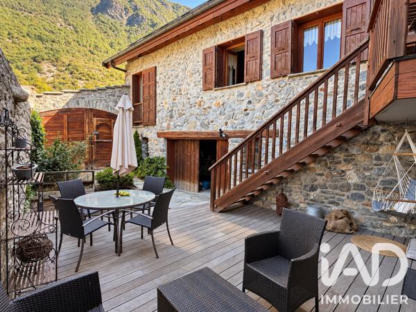 Maison à vendre 8 pièces 173 m² Saint-Julien-Mont-Denis