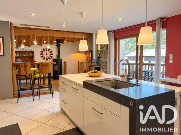 Maison à vendre 8 pièces 173 m² Saint-Julien-Mont-Denis