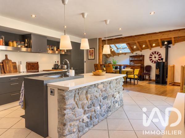 Maison à vendre 8 pièces 173 m² Saint-Julien-Mont-Denis