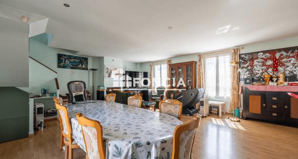 À vendre Maison 6 pièces 213 m² - Fontenay-sous-bois 94120