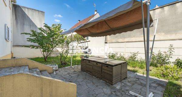 À vendre Maison 6 pièces 213 m² - Fontenay-sous-bois 94120