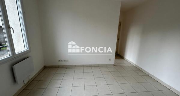 Location Studio 24.69 m² - Savigny-sur-orge 91600