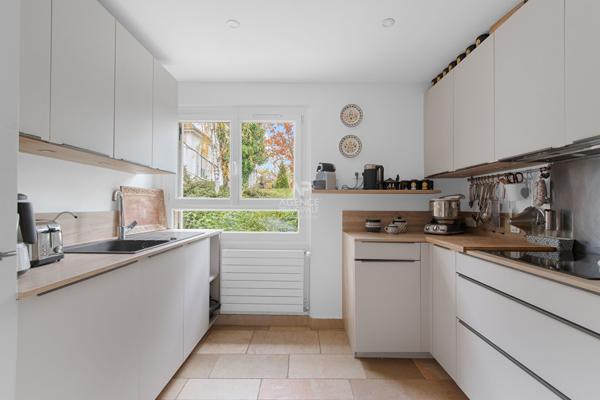 Maison Mareil Marly 9 pièce(s) 915 000 € **  - Référence  18356