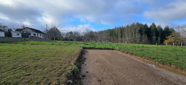 Terrain à vendre de 1 262,00 m² LE PALAIS SUR VIENNE (87)