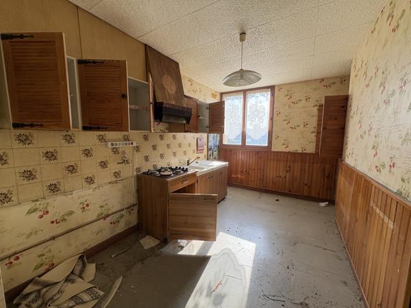 Appartement
         4 pièces
        - 72 m² Exclusivité 150 000 € *