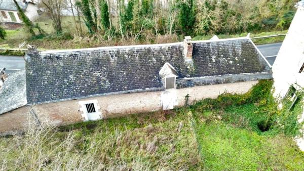 Dpt Deux Sèvres (79), à vendre AIRVAULT immeuble 4 LOTS Terrain 4573 m²