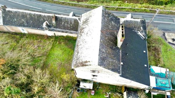 Dpt Deux Sèvres (79), à vendre AIRVAULT immeuble 4 LOTS Terrain 4573 m²