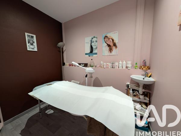 Esthétique, Coiffure​ à vendre 34 m² Le Mans