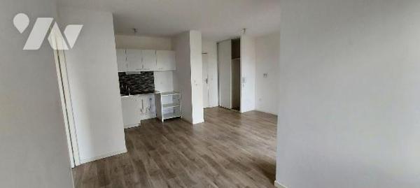 Appartement à vendre aux Ponts-de-Cé (49130) en Maine-et-Loire (49)

L'appartement est situé ...