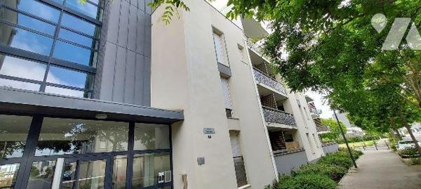 Appartement à vendre aux Ponts-de-Cé (49130) en Maine-et-Loire (49)

L'appartement est situé ...