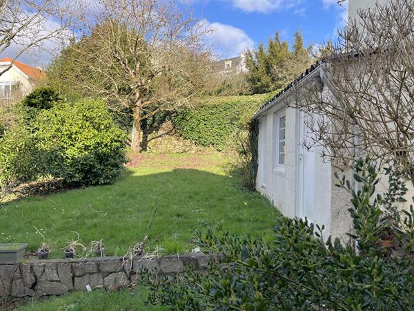 Maison bourgeoise de 178 m² garage et jardin, 4 chambres, Basse Indre