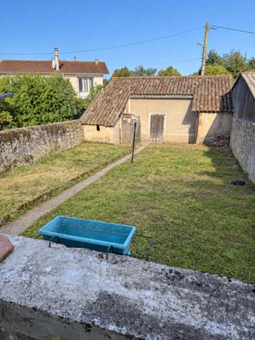 Maison 4 pièces à louer à Feugarolles - 88,67 m² avec jardin et garage