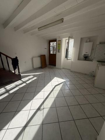 Maison 4 pièces à louer à Feugarolles - 88,67 m² avec jardin et garage