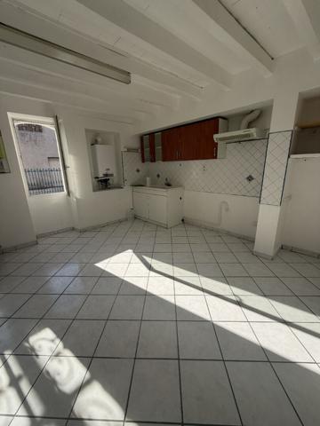 Maison 4 pièces à louer à Feugarolles - 88,67 m² avec jardin et garage