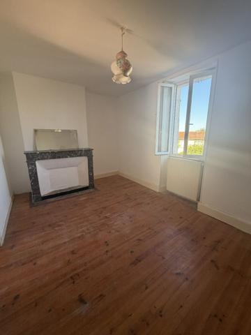 Maison 4 pièces à louer à Feugarolles - 88,67 m² avec jardin et garage