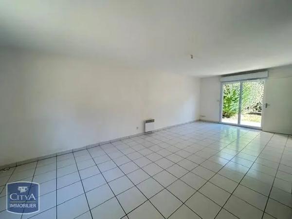 Maison à louer 4 pièces 77.96m² Pamiers (09100)
