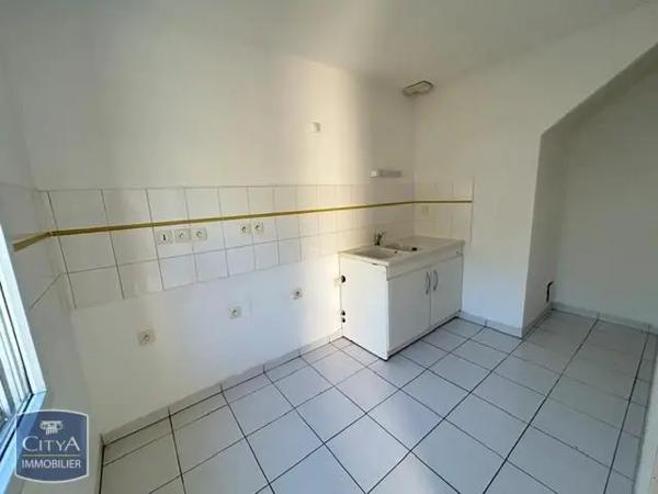 Maison à louer 4 pièces 77.96m² Pamiers (09100)