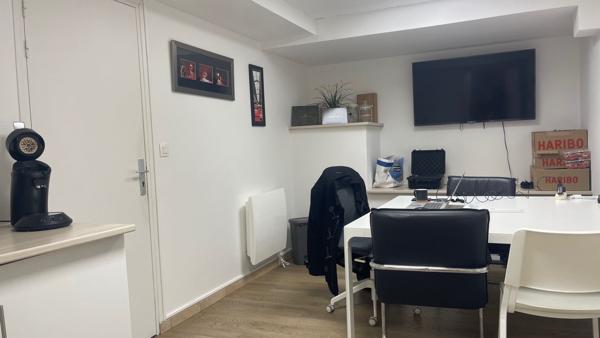 Location local commercial à Brest, 3 pièces 59.83m²
