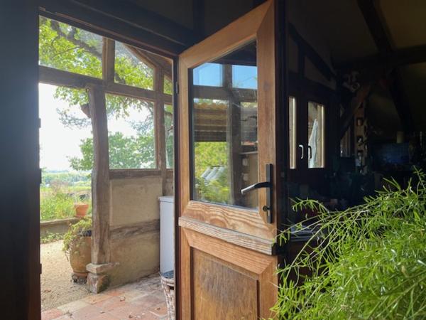 Maison à colombages restaurée sur terrain 5976 m² avec vue Pyrénées