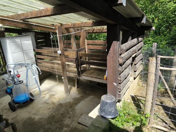 Exceptionnel corps de ferme entièrement autonome . Pamiers