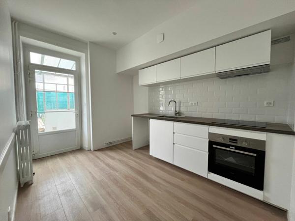 Maison à louer    4 pièces • 119 m2    Limoges