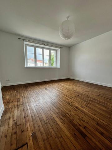 Maison à louer    4 pièces • 119 m2    Limoges